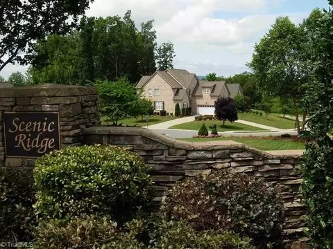 301 Scenic Dr, King, NC 27021