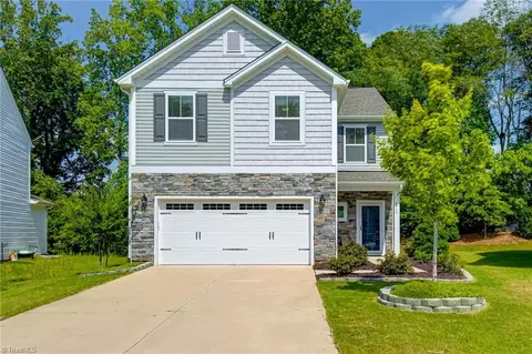 4739 Wesmar Ct, Pfafftown, NC 27040