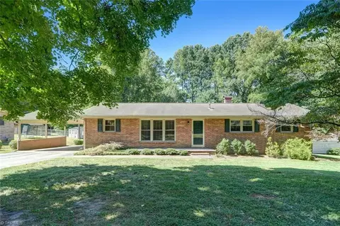 2807 Dapple Rd, Reidsville, NC 27320