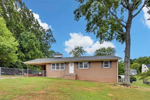 456 Brookwood Dr, Asheboro, NC 27203
