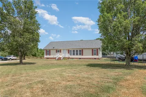 4108 Blumenthal Rd, Greensboro, NC 27406
