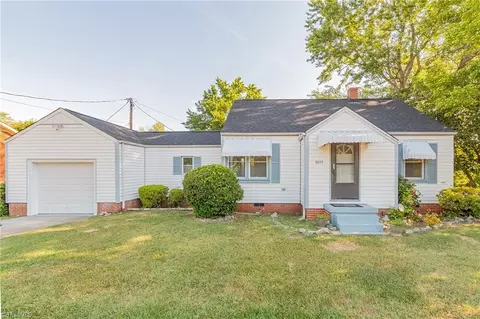 3807 Holts Chapel Rd, Greensboro, NC 27401