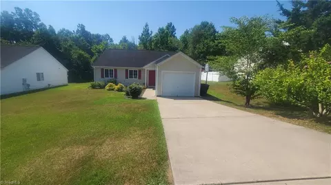 3228 Bowers Ave, High Point, NC 27260