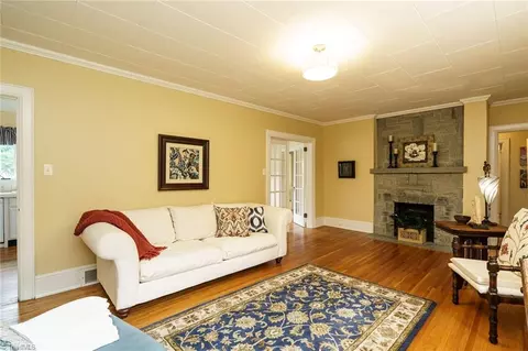 Living - 227 Spring St W, Elkin, NC 28621 photo 2 of 4