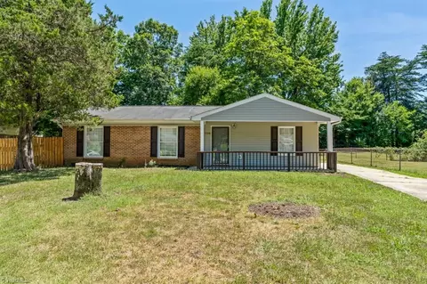 1720 Gavin Dr, High Point, NC 27260 photo 1