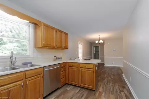 Entry Way - 200 Meredith Dr, Trinity, NC 27370 photo 2 of 2