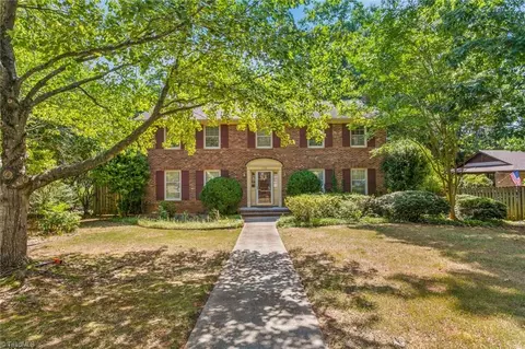 1112 Monticello St, Greensboro, NC 27410