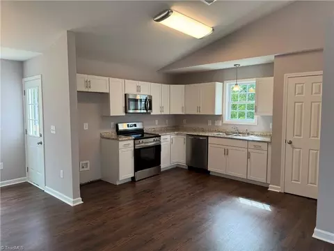 810 Russell Ave E, High Point, NC 27260 photo 18