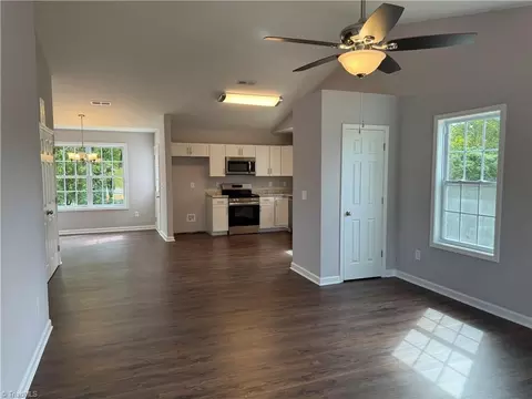 810 Russell Ave E, High Point, NC 27260 photo 7