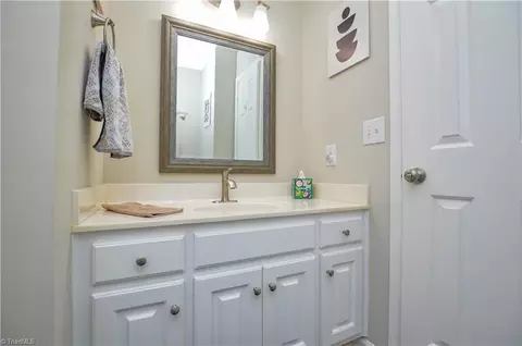 Bath - 4410 Single Tree Ln, High Point, NC 27265 photo 3 of 6
