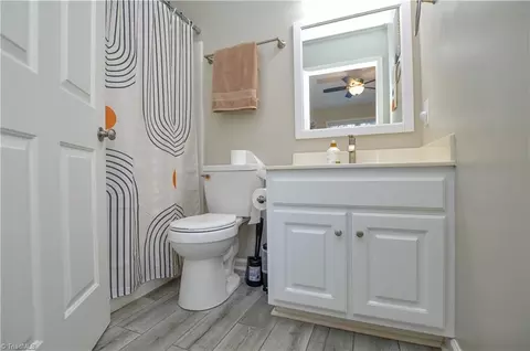 Bath - 4410 Single Tree Ln, High Point, NC 27265 photo 2 of 6