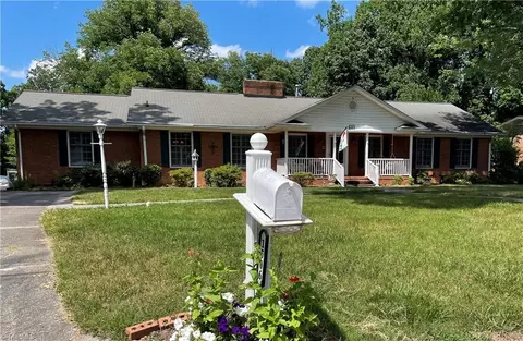 1506 Coventry Rd, High Point, NC 27262