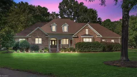 508 Dorado Dr, High Point, NC 27265