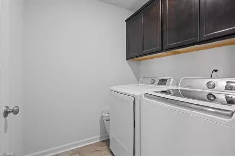 3734 Streamside Dr, Thomasville, NC 27360 photo 31