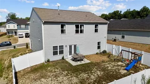 3734 Streamside Dr, Thomasville, NC 27360 photo 36