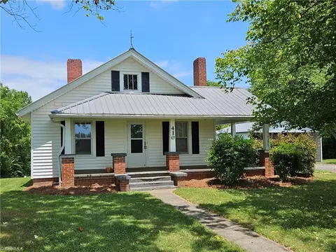 410 Simpson Rd, Mount Airy, NC 27030