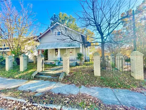 500 Whittington St E, Greensboro, NC 27406