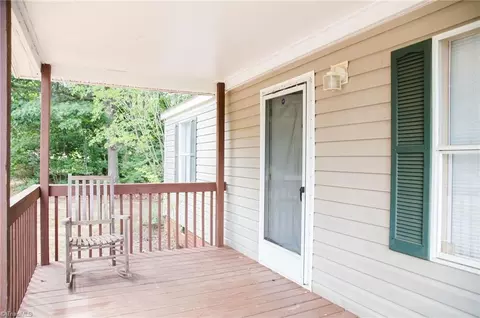581 Manuel Rd, Mayodan, NC 27027 photo 9