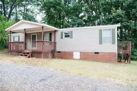 581 Manuel Rd, Mayodan, NC 27027