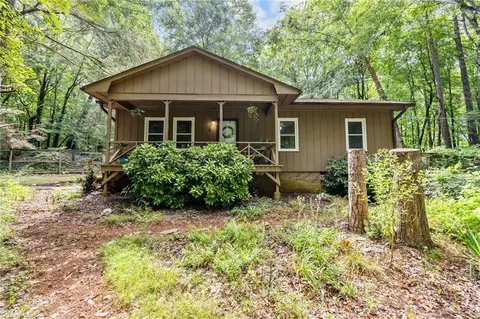853 Mount Shepherd Rd, Asheboro, NC 27205