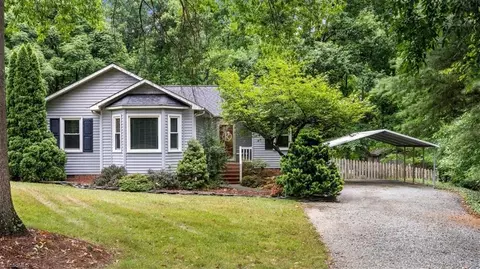 6403 Brookline Dr, Pleasant Garden, NC 27313