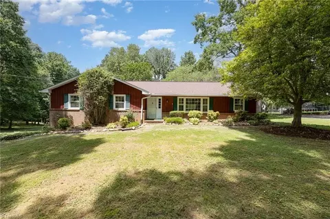 6229 Blue Bonnet Ln, Winston Salem, NC 27103