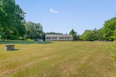 2840 Alvarado St, Winston Salem, NC 27101