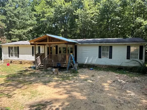 1144 Saura Woods Ln, Germanton, NC 27019