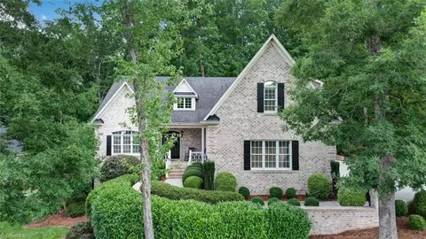 467 Hiatts Dr, Greensboro, NC 27455