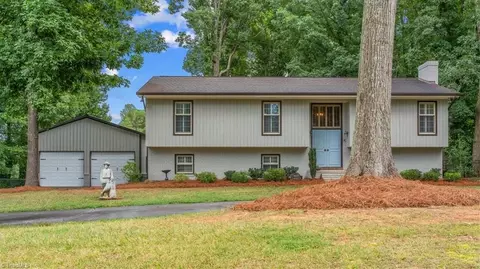 4605 Ramblewood Dr, Greensboro, NC 27406