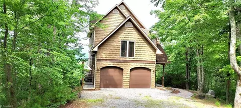 411 W Ridge Rd, Ferguson, NC 28624