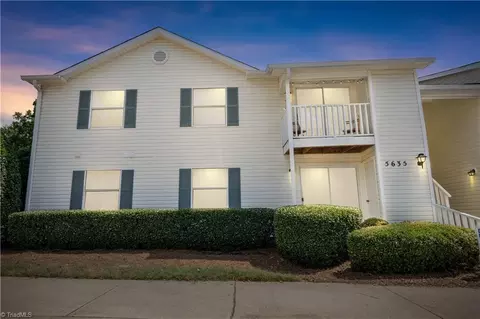 5635 Hornaday Rd #E, Greensboro, NC 27409