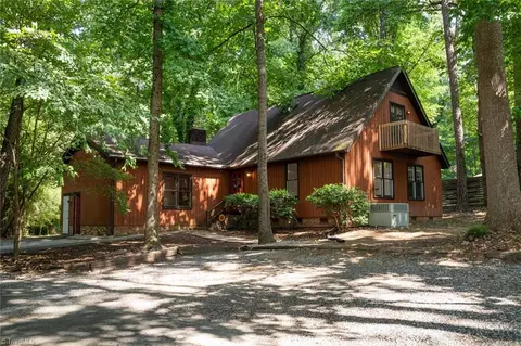 3947 Ebert Rd, Winston Salem, NC 27127