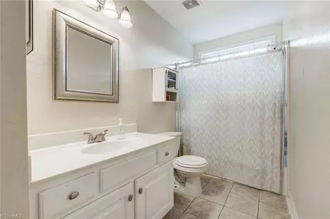 Bath - 3548 Bent Trace Dr, High Point, NC 27265 photo 3 of 3