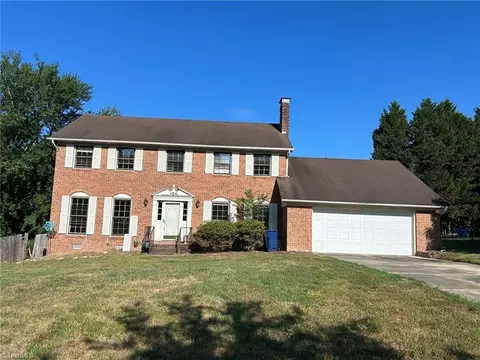 106 Woodleigh Ct, Jamestown, NC 27282