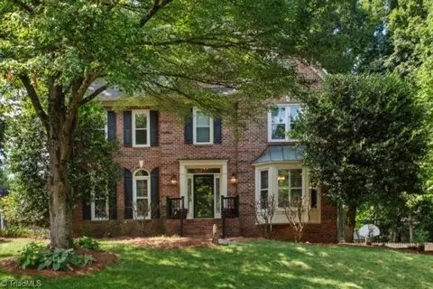 4220 Foxbury Ct, Winston Salem, NC 27104