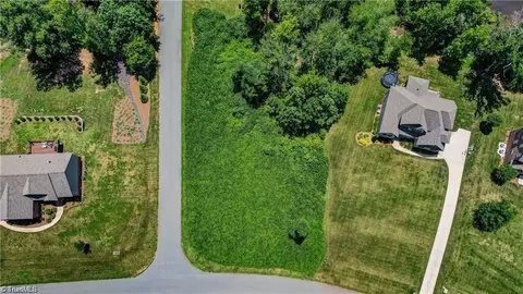 8416 Cripplegate Trce, Browns Summit, NC 27214