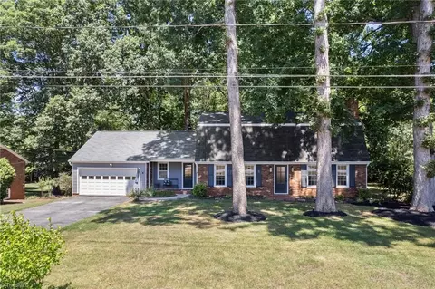 830 Branchwood Dr, Kernersville, NC 27284