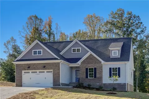 410 Wild Fern Ln, Reidsville, NC 27320