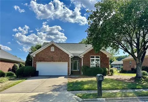 1416 Davenport Ct, Kernersville, NC 27284