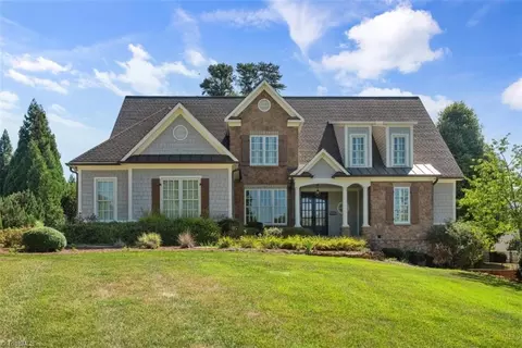 1330 Pheasant Ln, Winston Salem, NC 27106