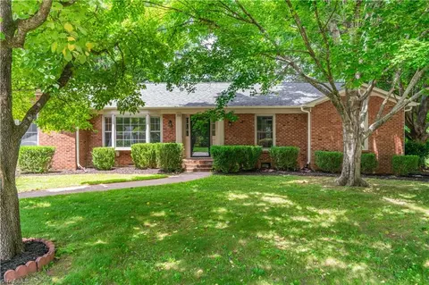 710 Highland Dr, Lexington, NC 27292