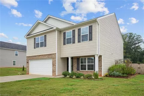 158 Culloden Dr, Mocksville, NC 27028