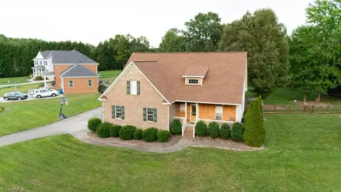 8100 Shamarli Ct, Browns Summit, NC 27214
