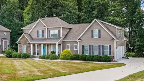 2902 Bishopsgate Way, Browns Summit, NC 27214