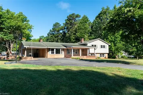 912 Mayford Dr, Kernersville, NC 27284