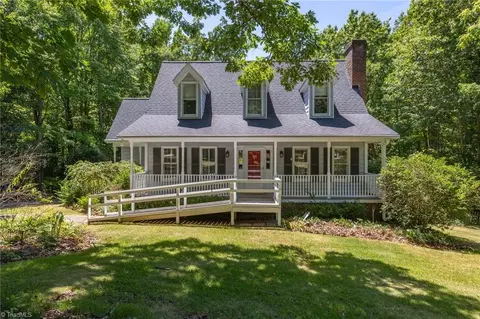150 Country View Rd, Eden, NC 27288