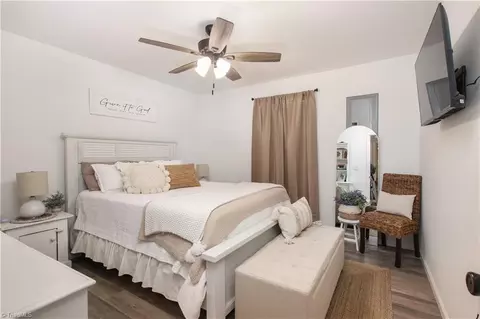 Bedroom - 407 Spring St #A & B, Denton, NC 27239 photo 1 of 3