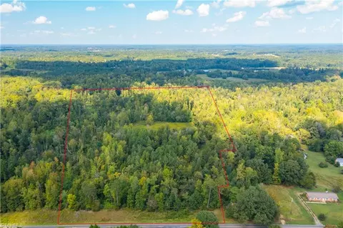 6401 Smithwood Rd, Liberty, NC 27298