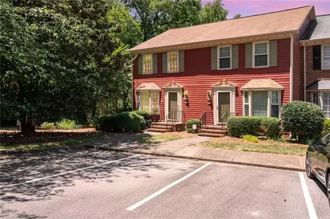 2850 Park Pl, Greensboro, NC 27410